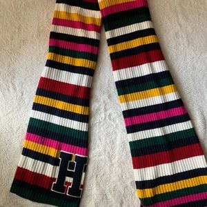 Tommy Hilfiger scarf